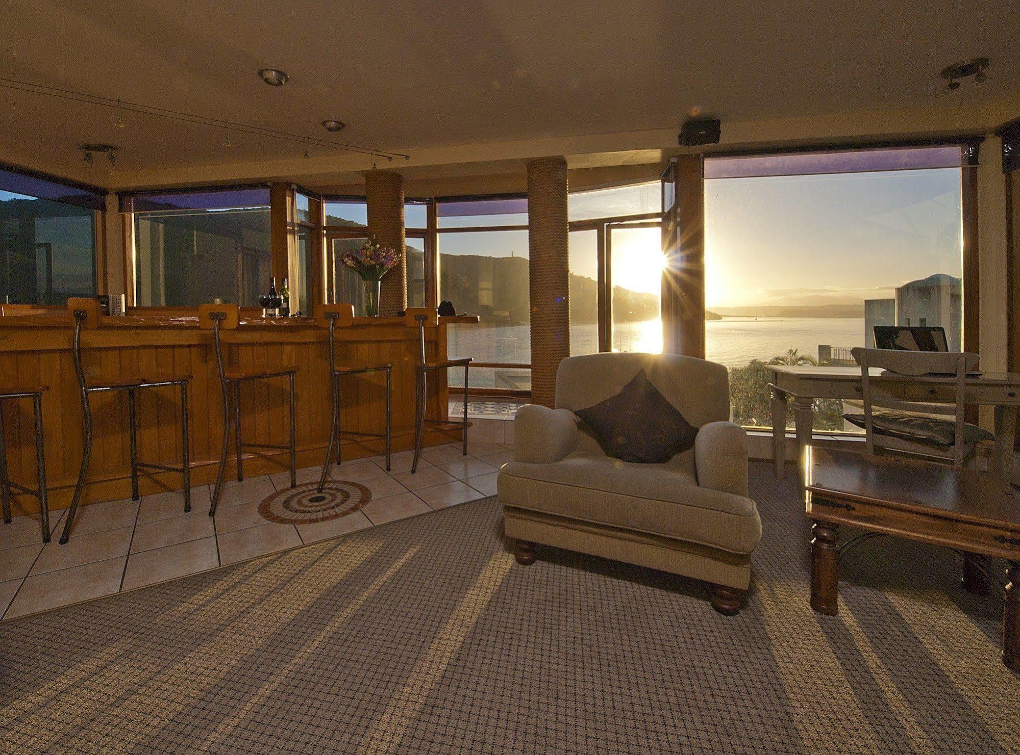 Augusta Bay Guest House Κνύσνα Εξωτερικό φωτογραφία