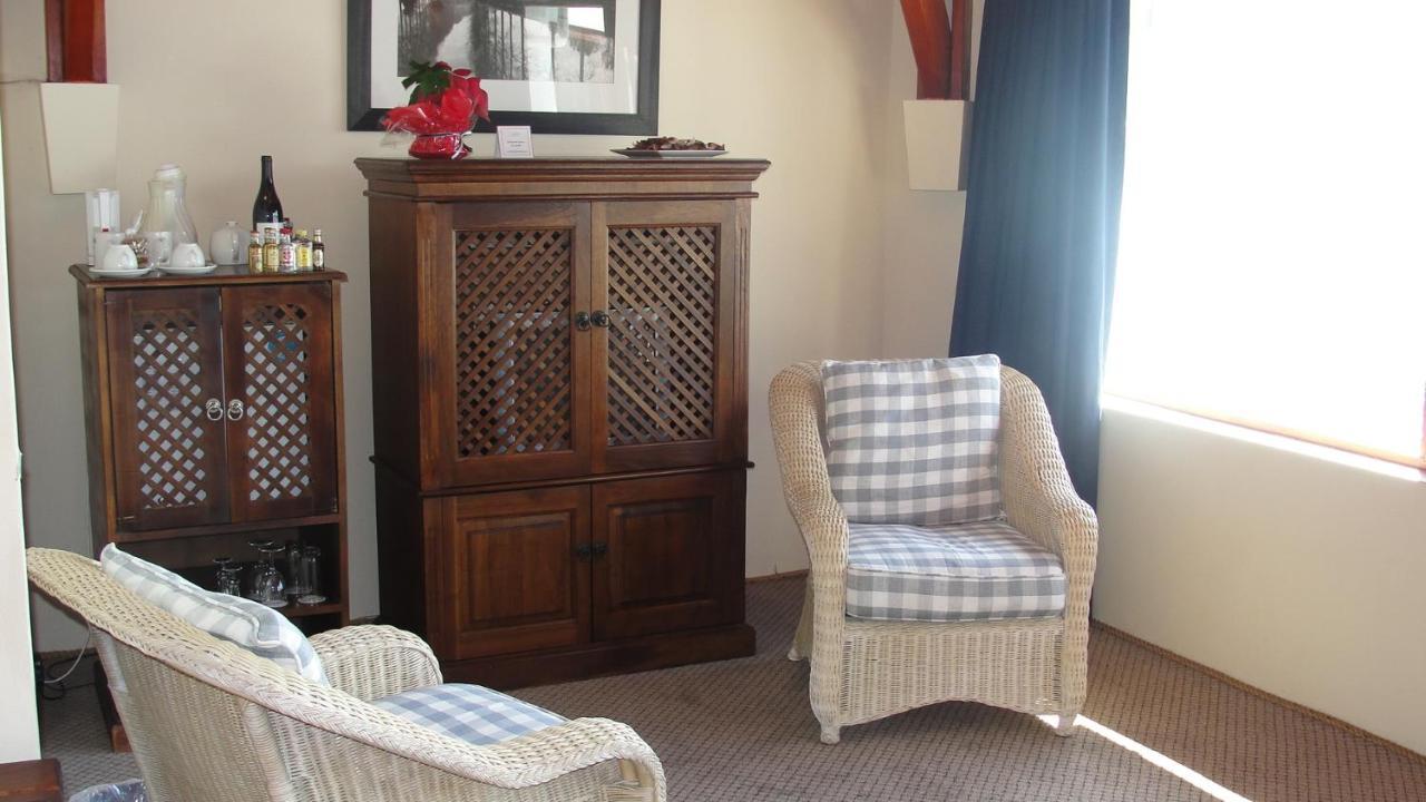 Augusta Bay Guest House Κνύσνα Εξωτερικό φωτογραφία