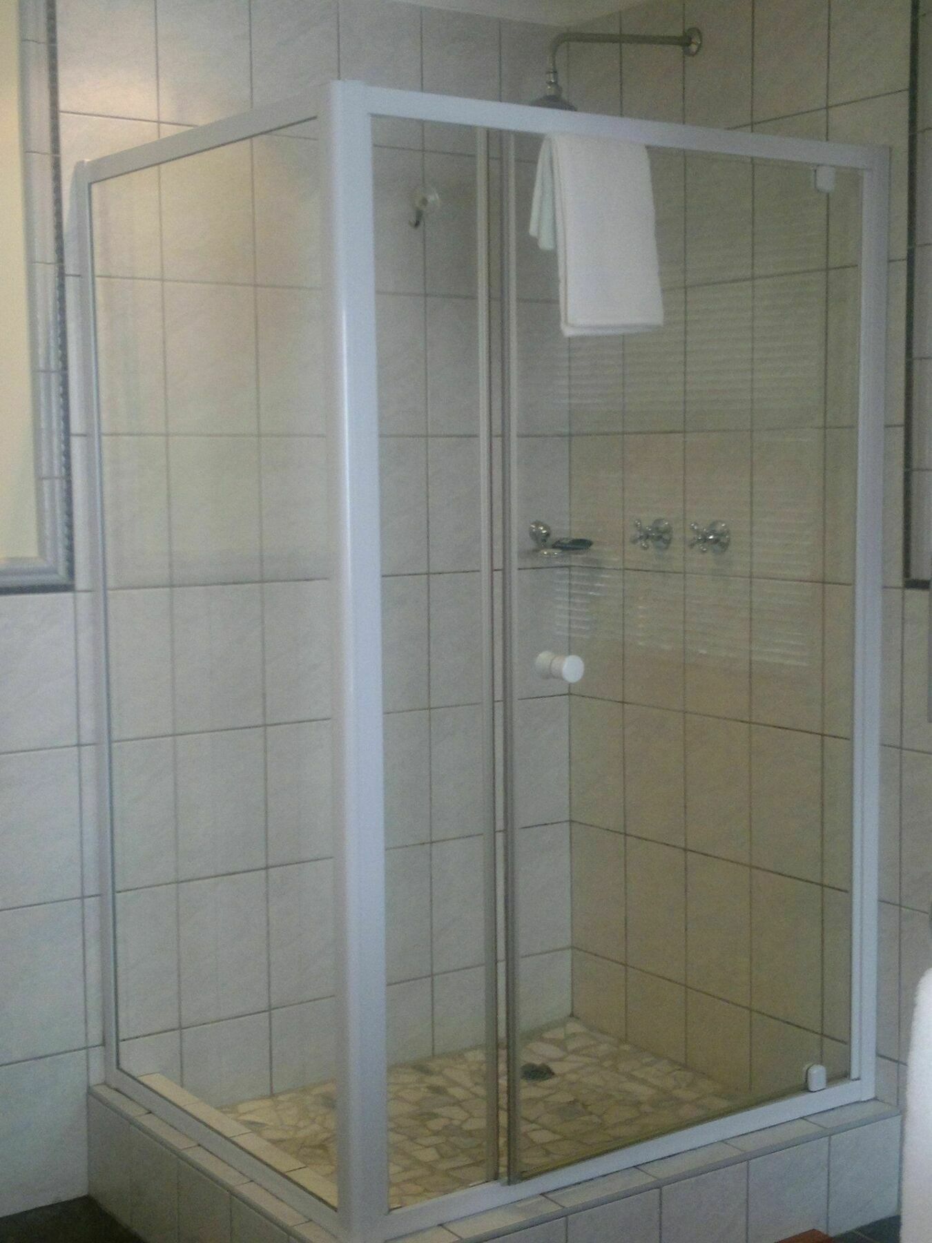 Augusta Bay Guest House Κνύσνα Εξωτερικό φωτογραφία