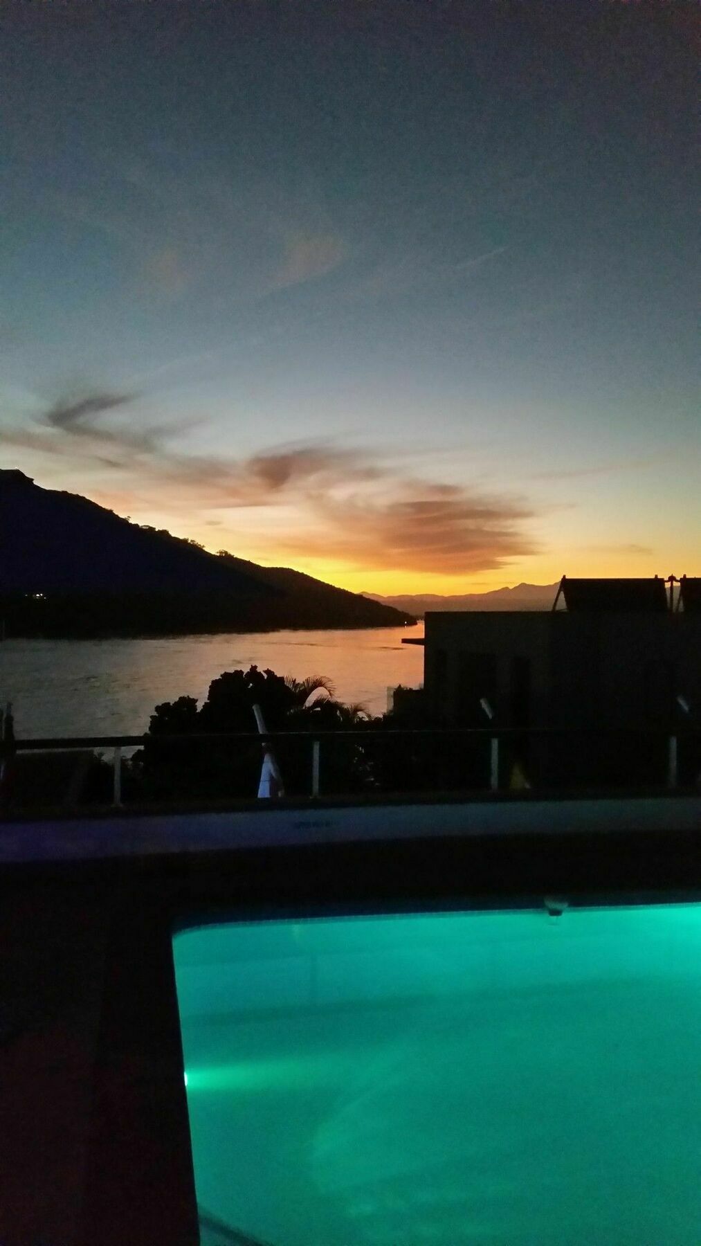 Augusta Bay Guest House Κνύσνα Εξωτερικό φωτογραφία